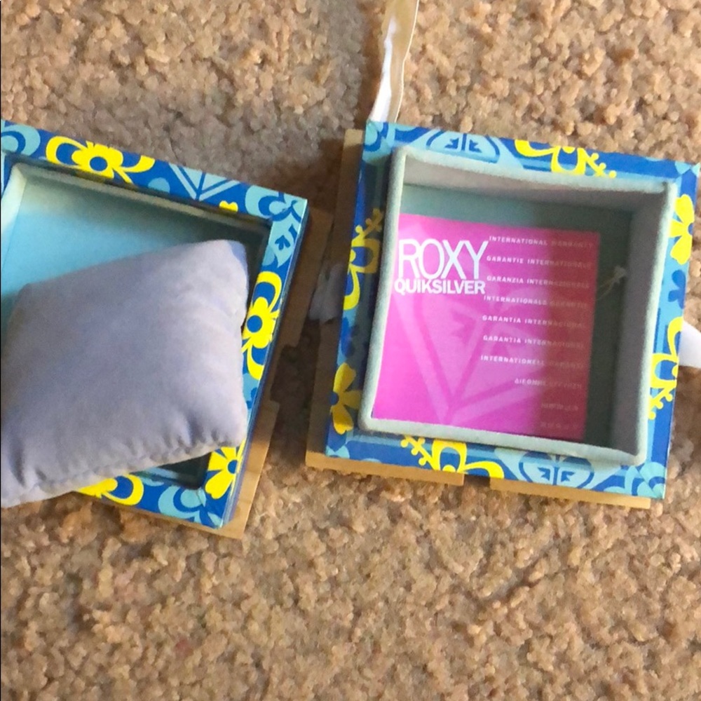 Roxy Silver Watch - image 3